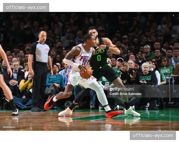 凯尔特人首节53分创队史近56年纪录，三分球成为胜负关键